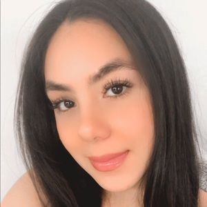 Meet your Posher, Yarilis